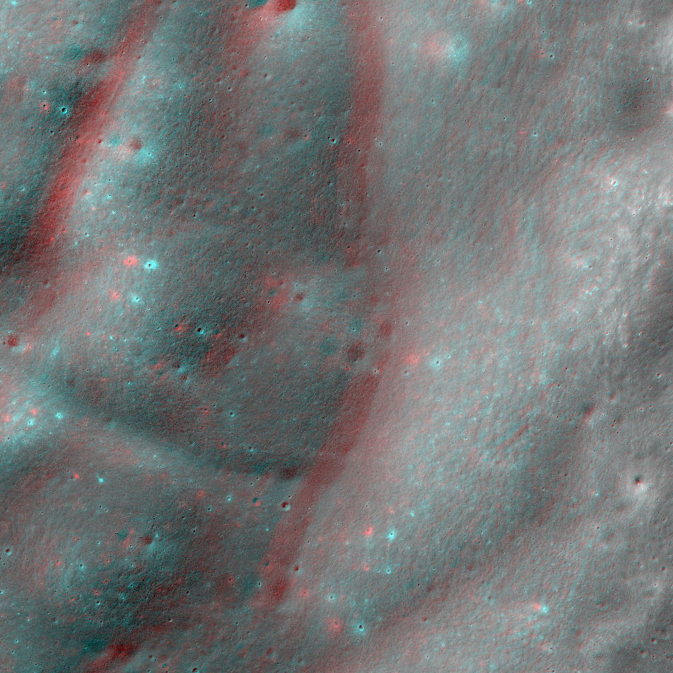 NAC Anaglyph: Fenyi Crater