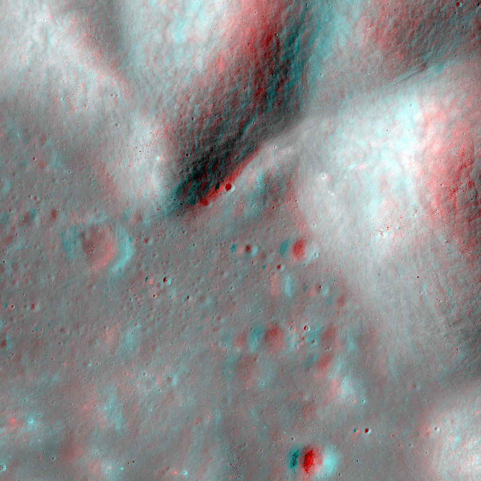 NAC Anaglyph: Dryden Central Peak