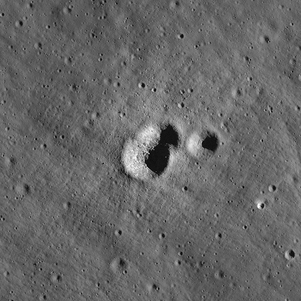 Offset Crater, Active Moon