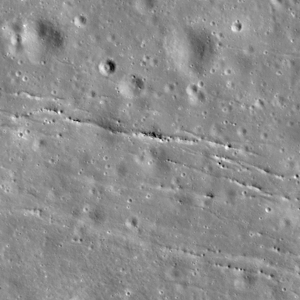 Fissures on the Moon