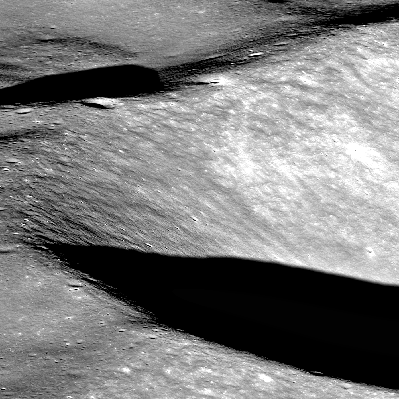 Approaching Aitken Crater - Vertregt J
